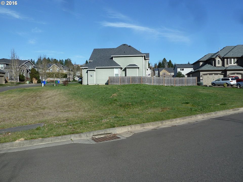 2nd image of 14659 SE Jackson Hills Dr