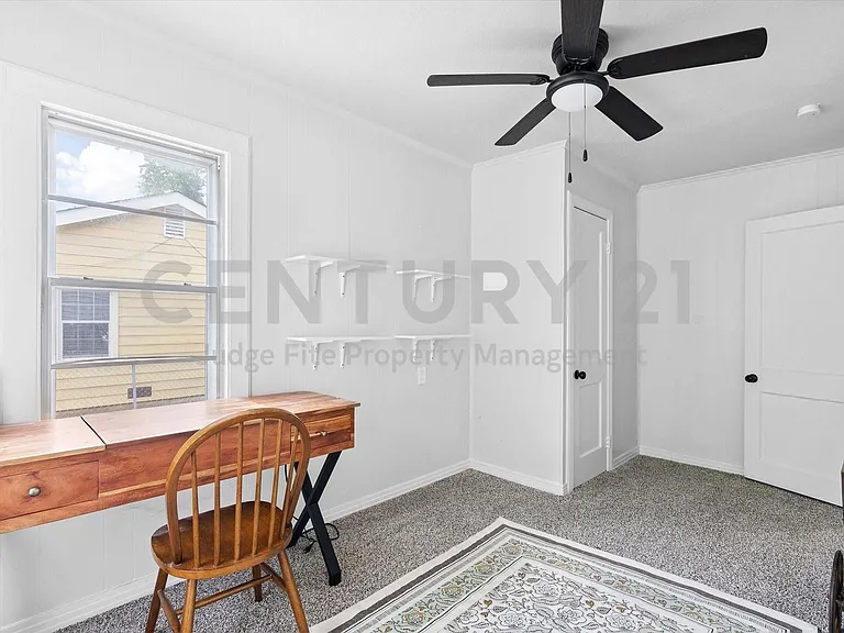3012 Gene Ln — Photo 5