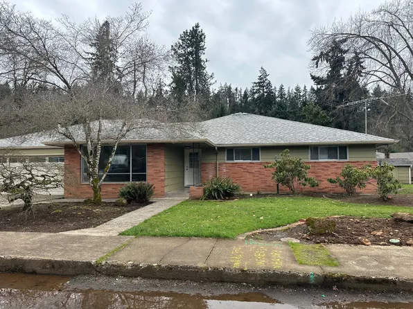 938 Madison St, Silverton, OR 97381