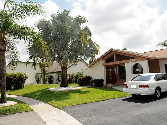 3rd image of 3241 NW 54th Ter