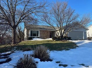 7206 Gladstone Dr, Madison, WI 53719