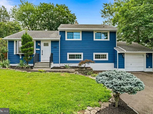 420 W 3rd Ave, Runnemede, NJ 08078