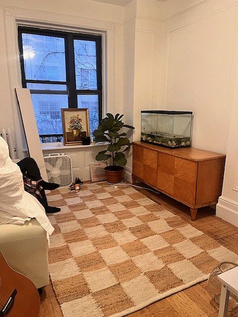 1st image of 116 W 87th St APT 10