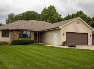 2924 Cypress Cir, Ames, IA 50014