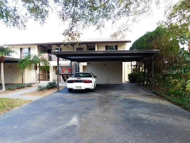 Building Photo - 375 Three Lakes Ln #A
