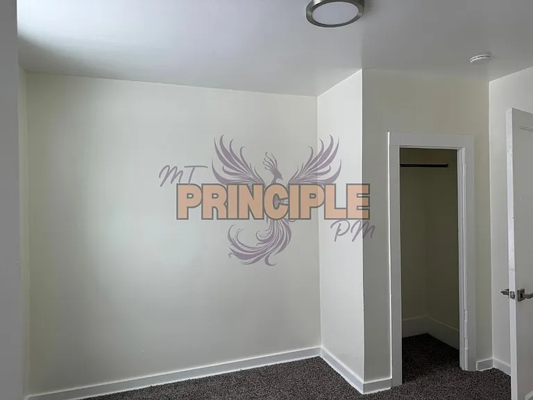 117 W Pearl St — Photo 10