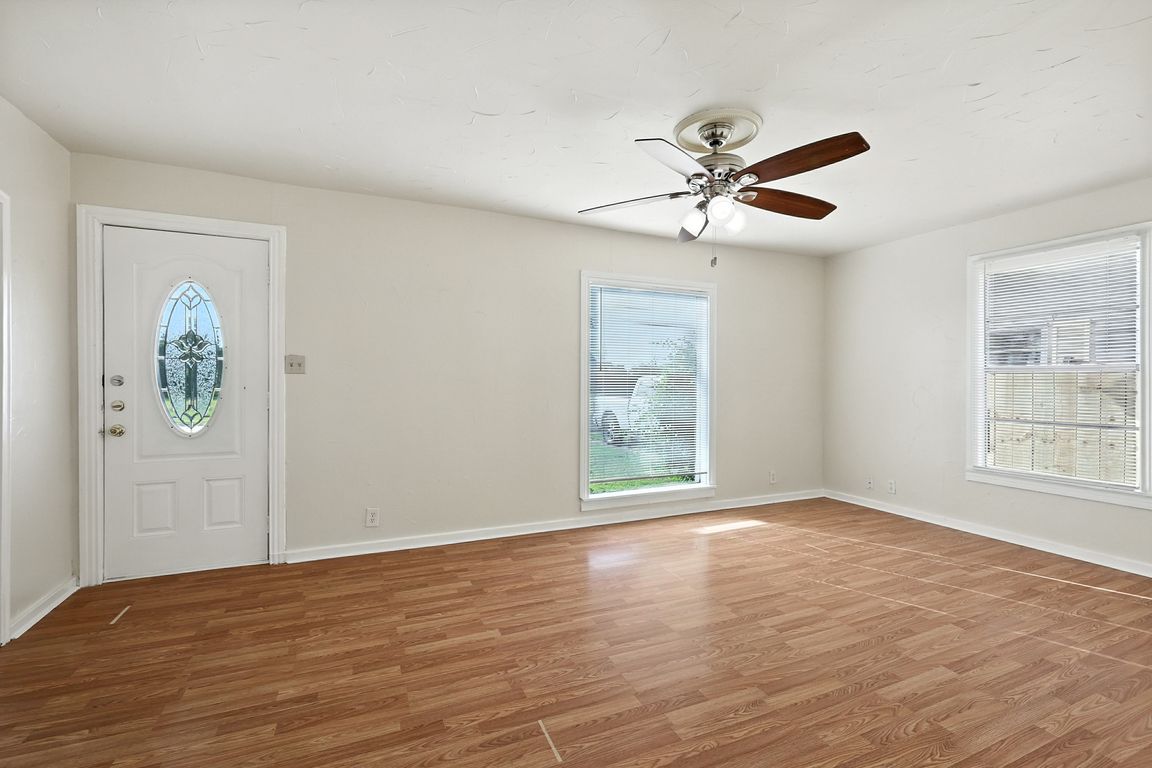 next background image