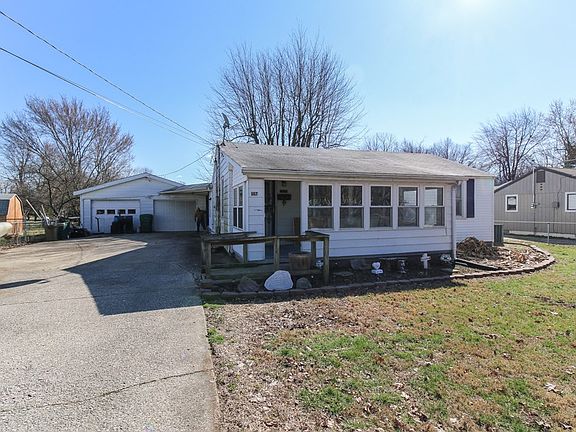 3rd image of 1117 Western Ct