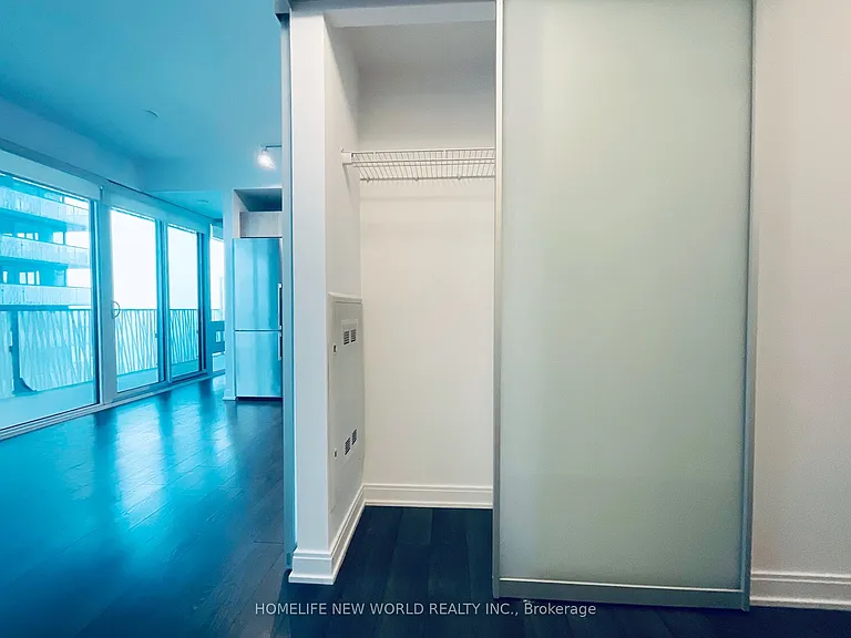 42 Charles St E #3309 — Photo 14