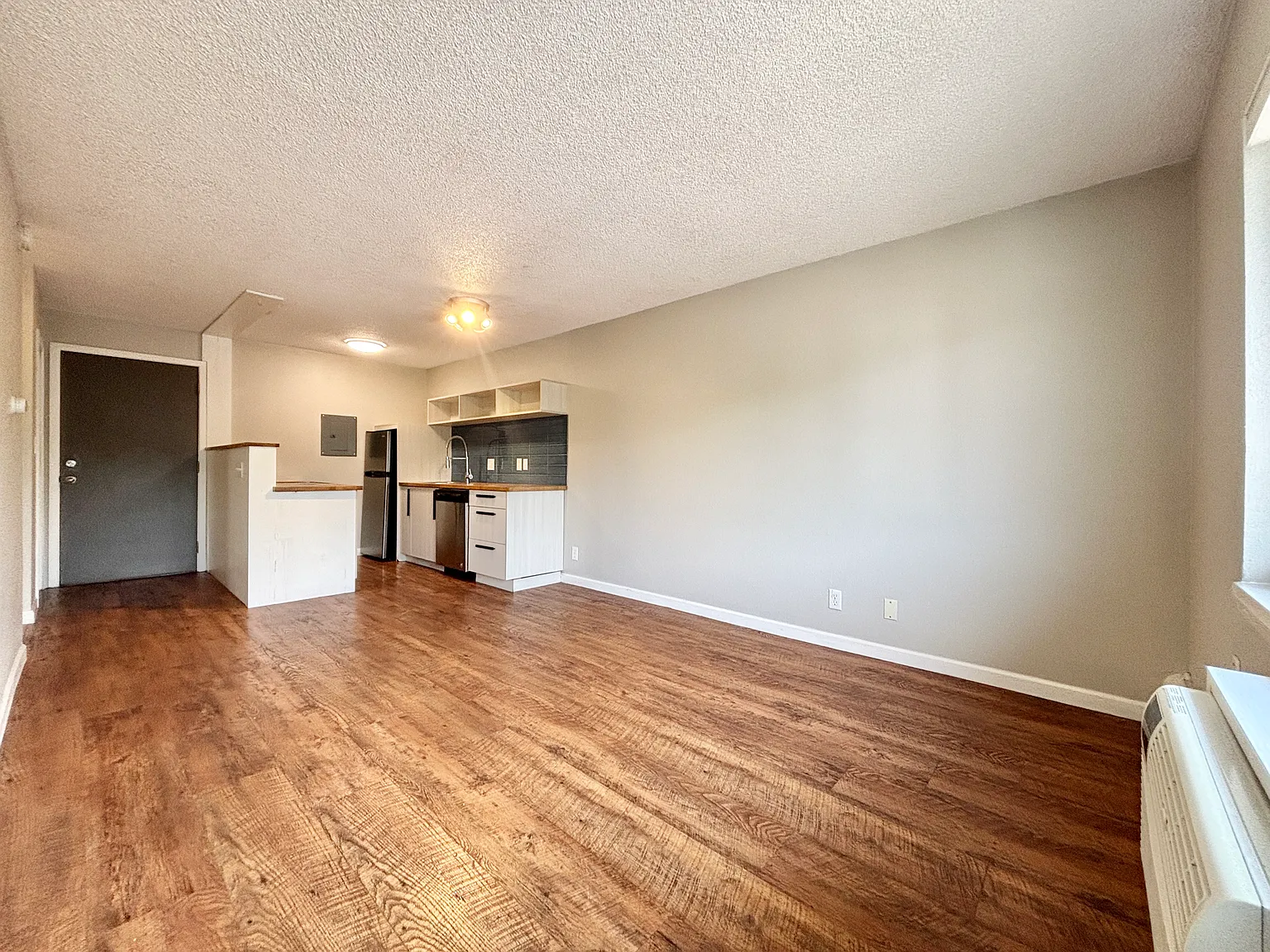 1 bed, 440 sqft, $1,545 — Photo 3