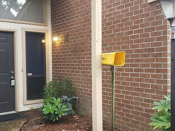 2nd image of 1307 Baytree Dr