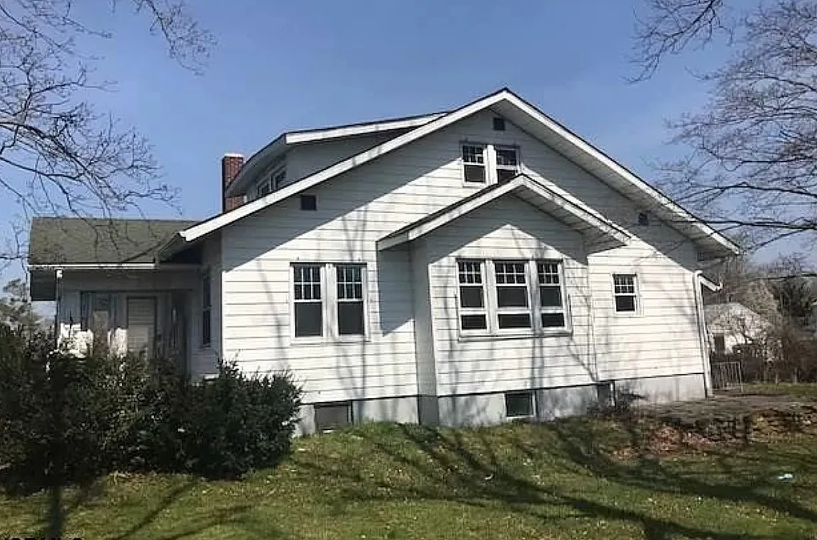 1327 White Horse Pike — Photo 1
