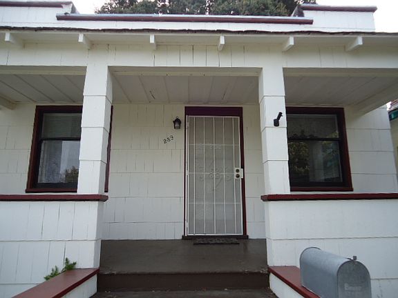 3rd image of 239 Alabama St