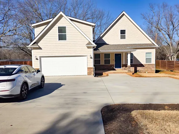 843 Saint Mark Rd, Taylors, SC 29687