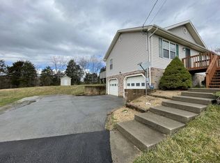 126 Mockingbird Pl, Jonesborough, TN 37659