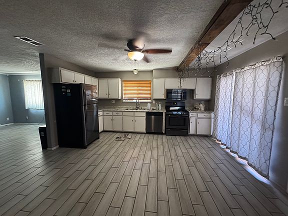 5th image of 11420 Faye Ave NE