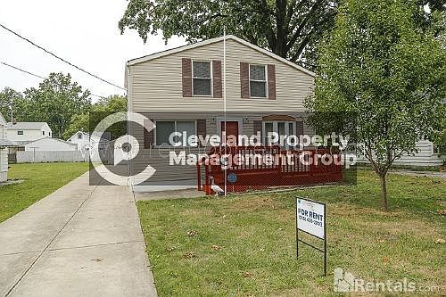 4th image of 1312 E 340th St