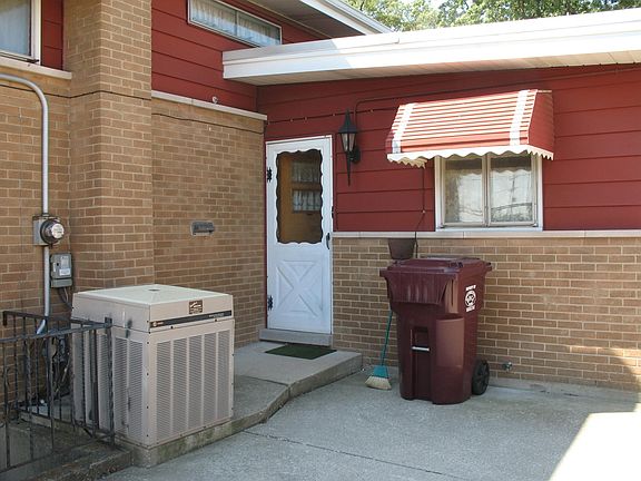 BACK ENTRANCE