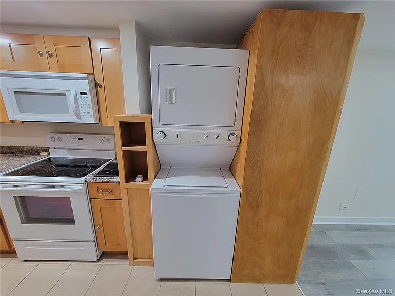 44 Main St #3 — Photo 8