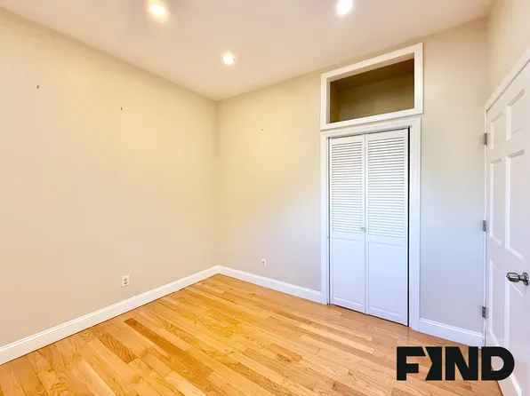 169 Sackett Street image 13 of 27