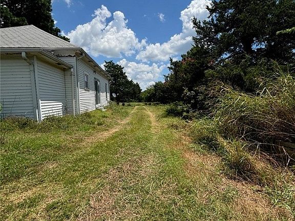 3rd image of 24816 Calhoun Rd
