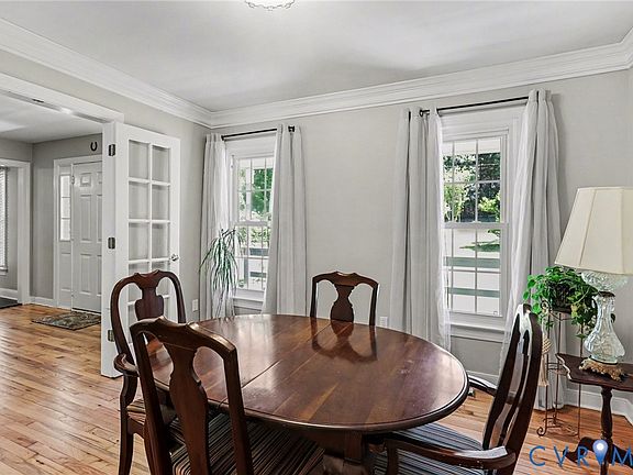 5th image of 2715 Pine Ridge Ln