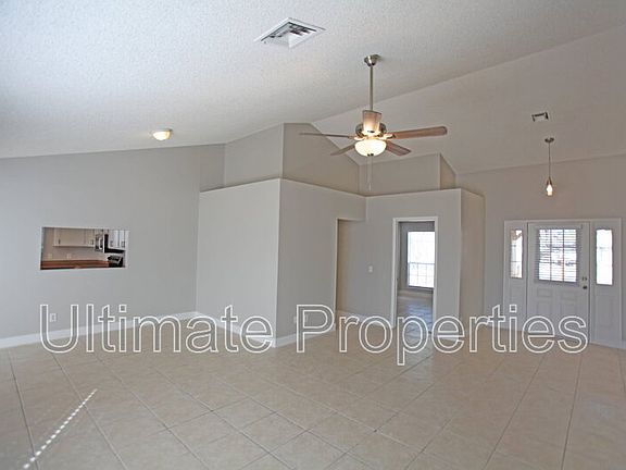4th image of 8514 W Corrine Dr