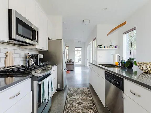Modern kitchen with plenty of storage space and modern appliances!