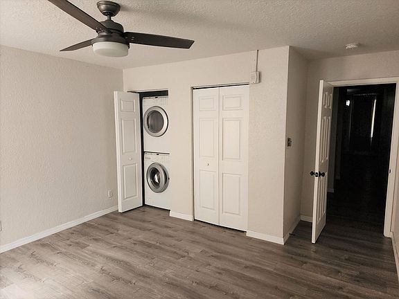 5th image of 360 13th Ave NE #1260