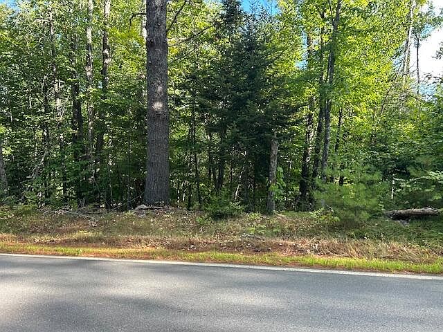 2nd image of 8 Glover Farm Road