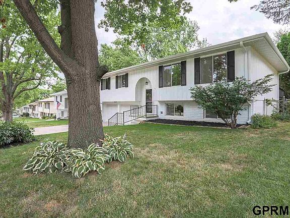 3rd image of 5083 S 106th St