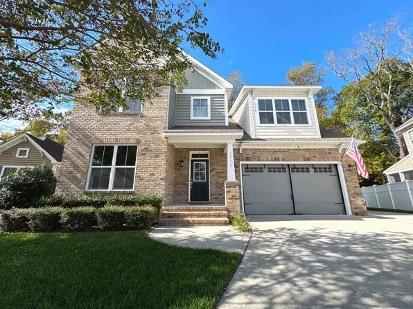 2716 River Watch Dr, Suffolk, VA 23434