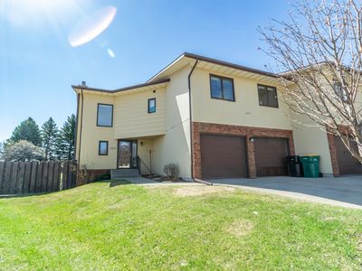 1837 S Grandview Ln, Bismarck, ND, 58503