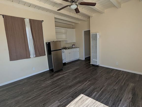 4th image of 6637 Yucca Ave Unit 1