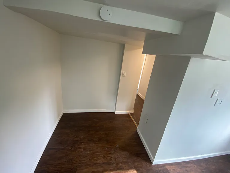 61 Pointview Rd #1 — Photo 64