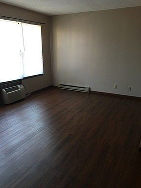 3rd image of 414 W Harrison St #18