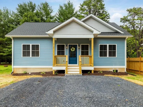 833 Faber Ave, Waynesboro, VA 22980