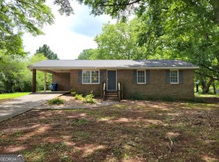 109 Hilltop Cir, Auburn, GA 30011