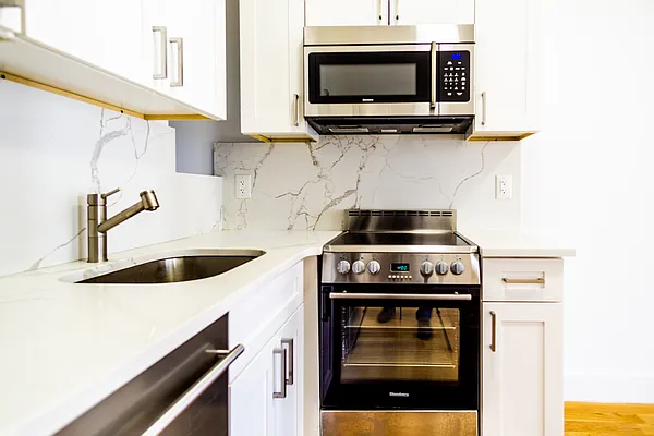 Rented by Keller Williams NYC | media 3