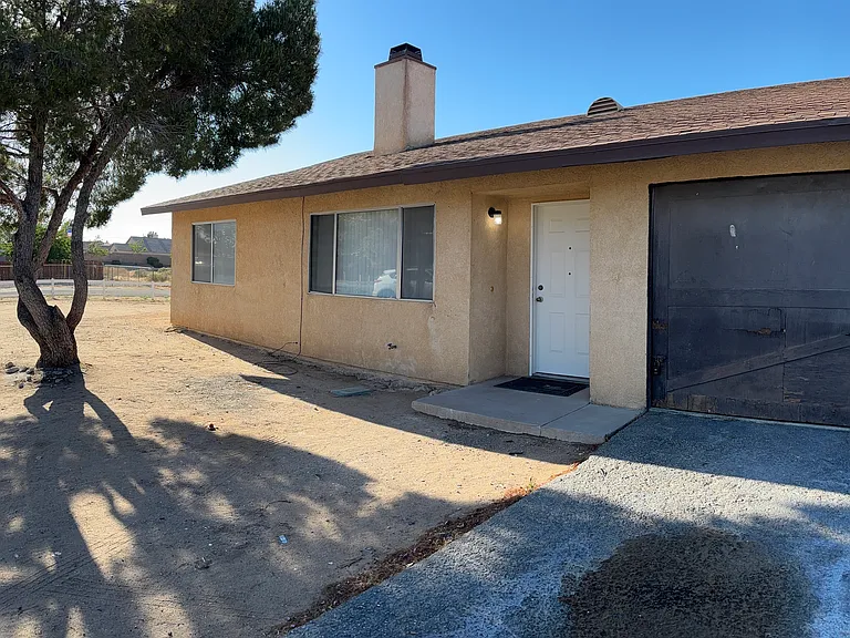 13253 Mohawk Rd #1 — Photo 1