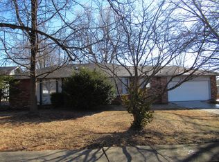 1350 E Holiday St, Springfield, MO 65804