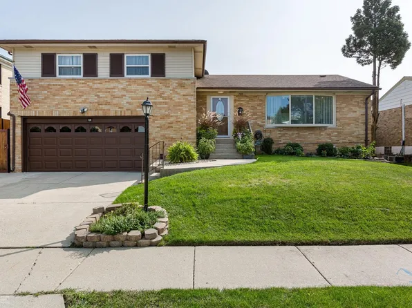 120 Concord Dr, Melrose Park, IL 60160
