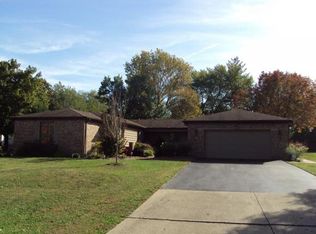 1617 Oakmont Dr, Decatur, IL 62521