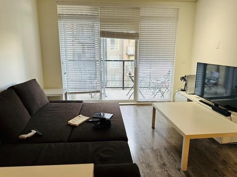 6033 Gray Ave — Photo 3
