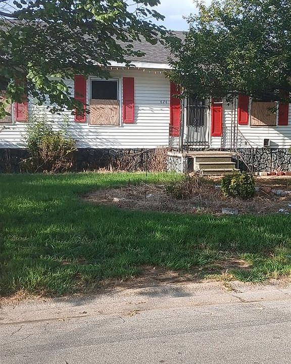 1st image of 424 W Ironbanks Rd