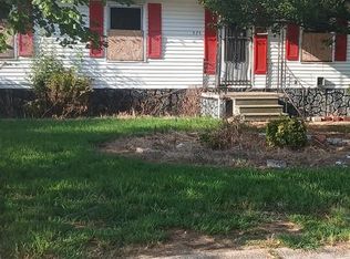 424 W Ironbanks Rd, Charleston, MO 63834