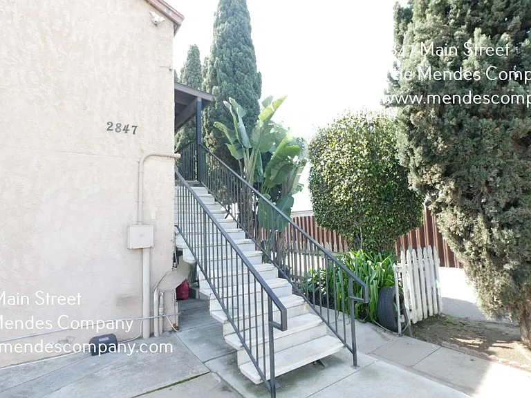 2847 Main St #4 — Photo 1