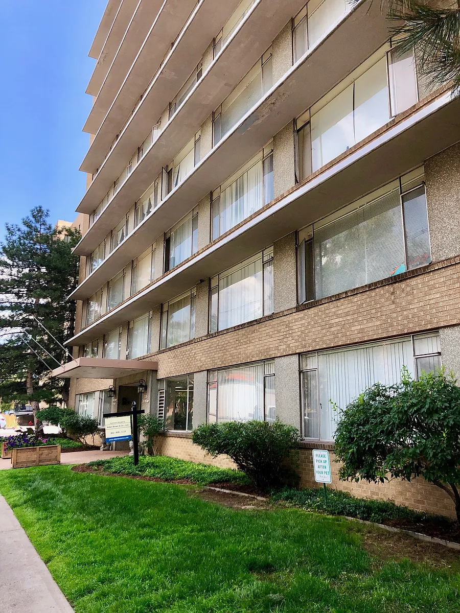 Building Photo - Executive House