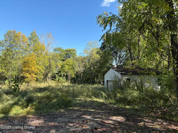 3407 Ripple Creek Dr, Louisville, KY 40229