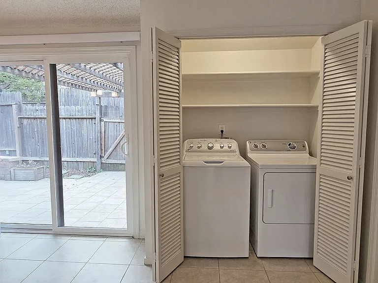 4336 Fair Oaks Blvd — Photo 15